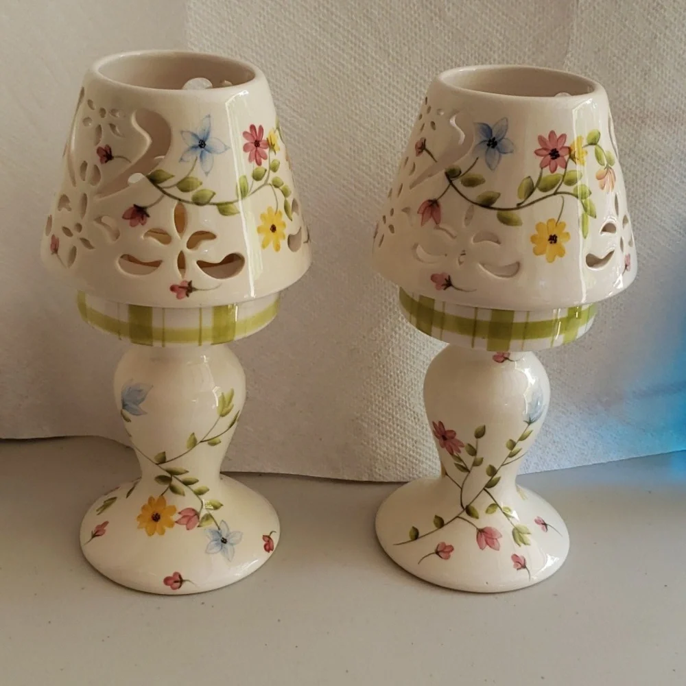 Two candle holders - Picture 1 of 10